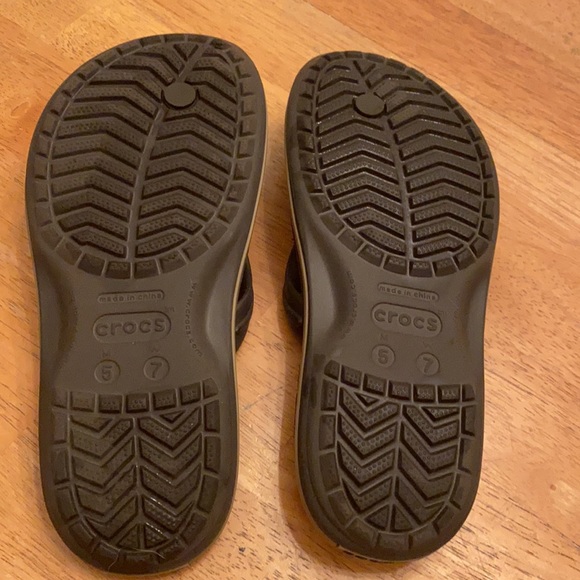 Crocs flip flop things unisex brown nice W7, M5 - Picture 11 of 11